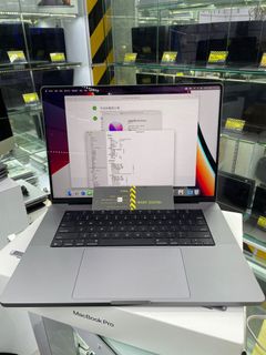 Macbook Pro 16” 系列 Collection item 1