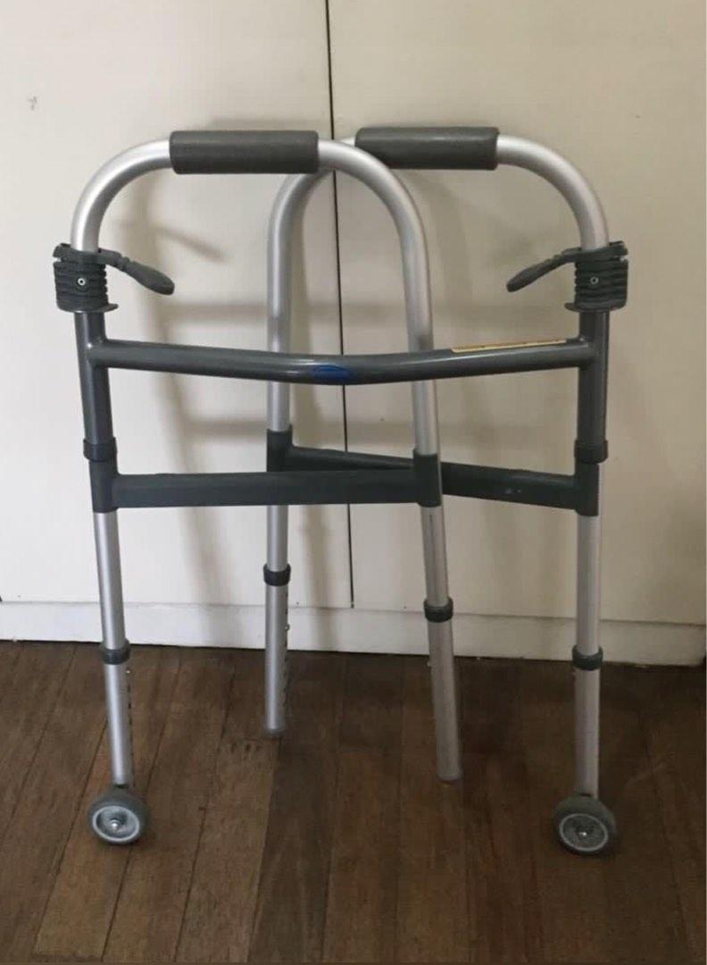 Adult Walker with wheels, Health & Nutrition, Assistive & Rehabilatory