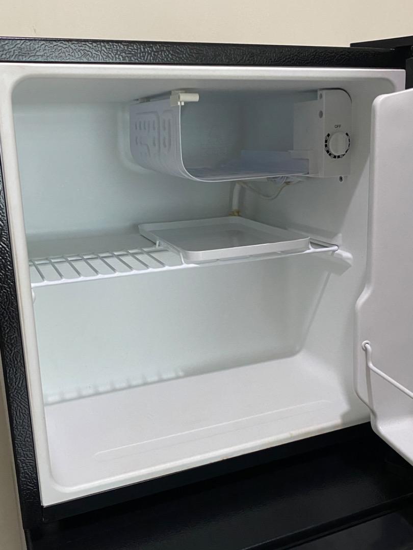 AMERICAN HOME BAR REFRIGERATOR, TV & Home Appliances, Kitchen