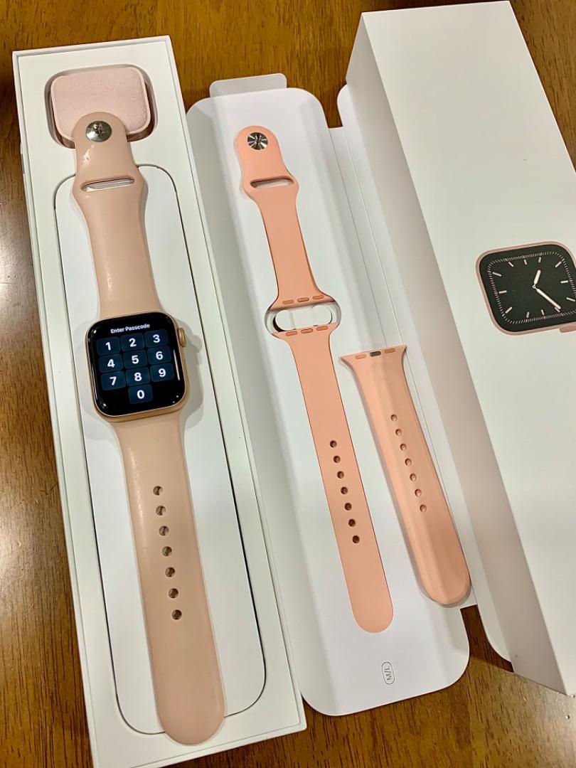 Apple Watch Series 5 Gold Case 40MM with pink grapefruit band
