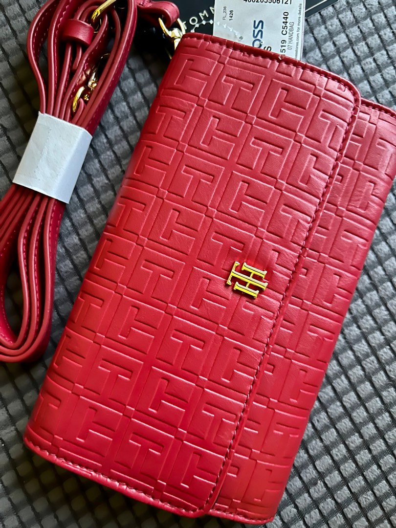 Authentic Tommy Hilfiger Sling Wallet, Women's Fashion, Bags & Wallets
