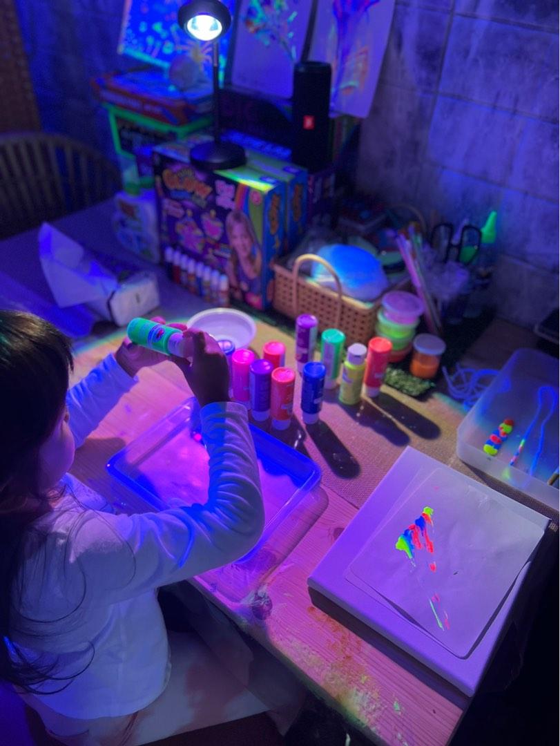 BLACK LIGHT(Glow in the Dark)/ STEM ART CLASS , Learning & Enrichment