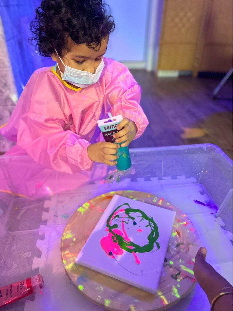 BLACK LIGHT(Glow in the Dark)/ STEM ART CLASS , Learning & Enrichment