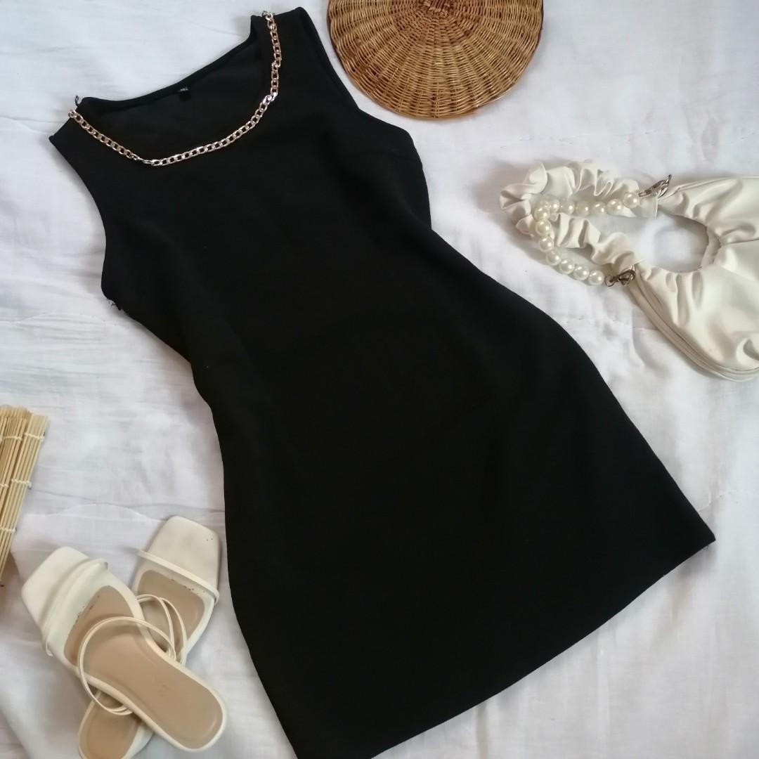 Black and gold sales semi formal attire