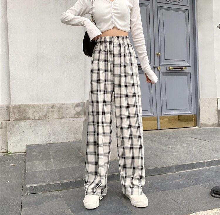 BNWT white plaid pants