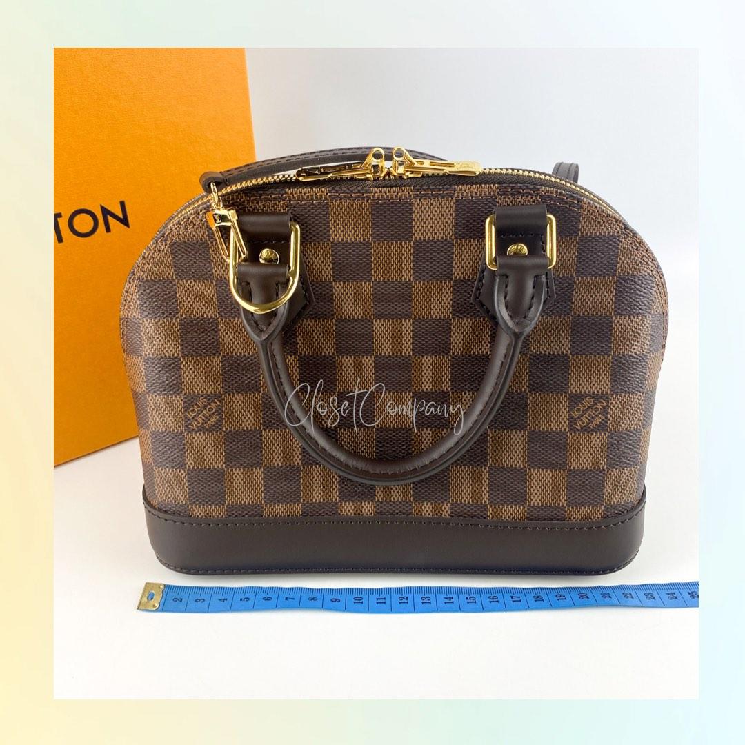 Like New Louis Vuitton Alma BB Damier chip 2023, complete set, receipt plaza  indonesia mall. Cakepppp 😍🔥🔥, Barang Mewah, Tas & Dompet di Carousell