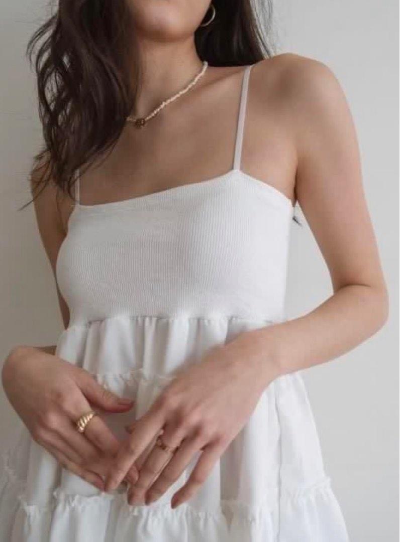 Impression Affair White Sundown Tier Dress size S (Category: Dresses) located in Singapore. Submitted by lyn_luxury (Listing ID 1186281813, Image 1). Description: Brand new Not worn Do not low ball No exchange after deal Meet up only .