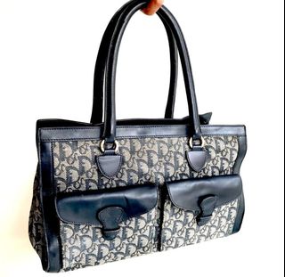 (Kategori: ) berada di . Dikirim oleh vivant.luxe (ID iklan 1186216535, Gambar 1). Deskripsi: .