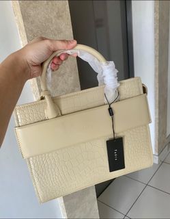 (Category: ) located in . Submitted by mnl.direct (Listing ID 1186264328, Image 1). Description: .