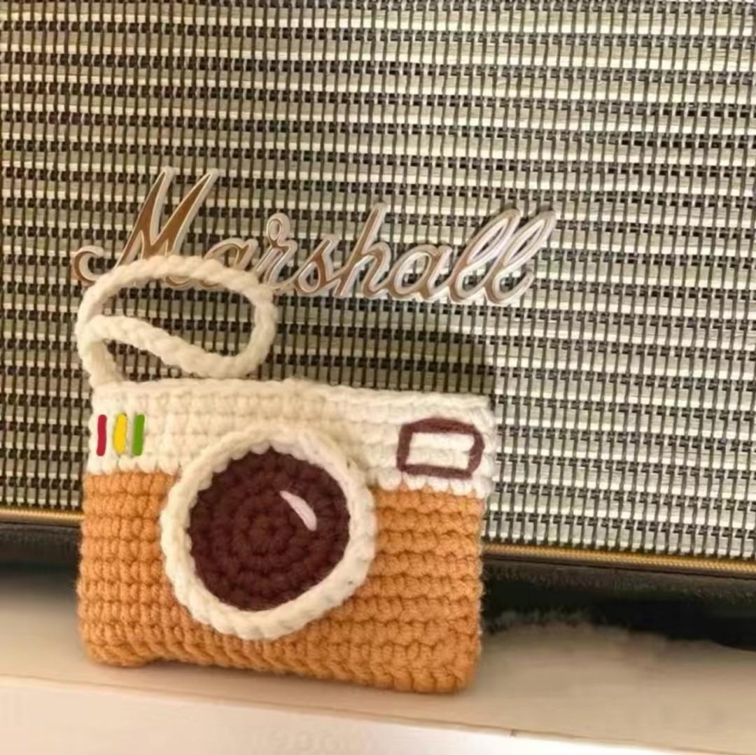 Crochet camera bag deals