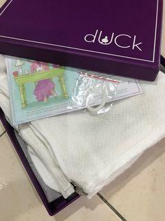 dUCk Faux Cashmere in Angel