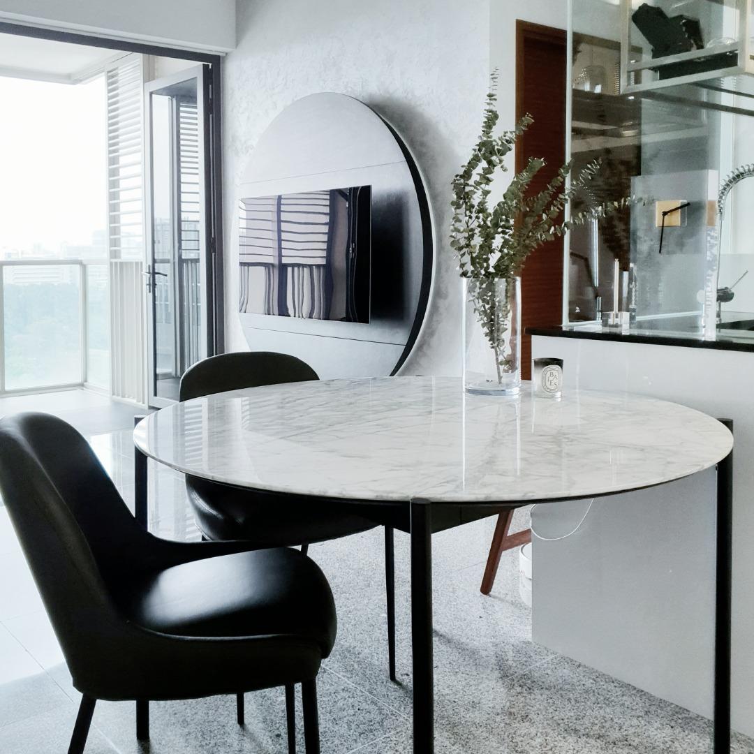 Eto 124cm Round Dining Table in Carrara Marble + 2x Quay Armless Dining