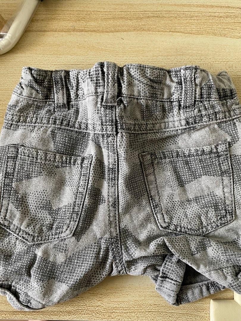 Fox Baby Maong Shorts (Category: Babies & Kids Fashion) located in Pasig City. Submitted by stefca (Listing ID 1186120811, Image 2). Description: *Fox brand *Shorts for Baby *Makapal (maong type) *Grey army like design *Like new *Best fits 6-1 years old.
