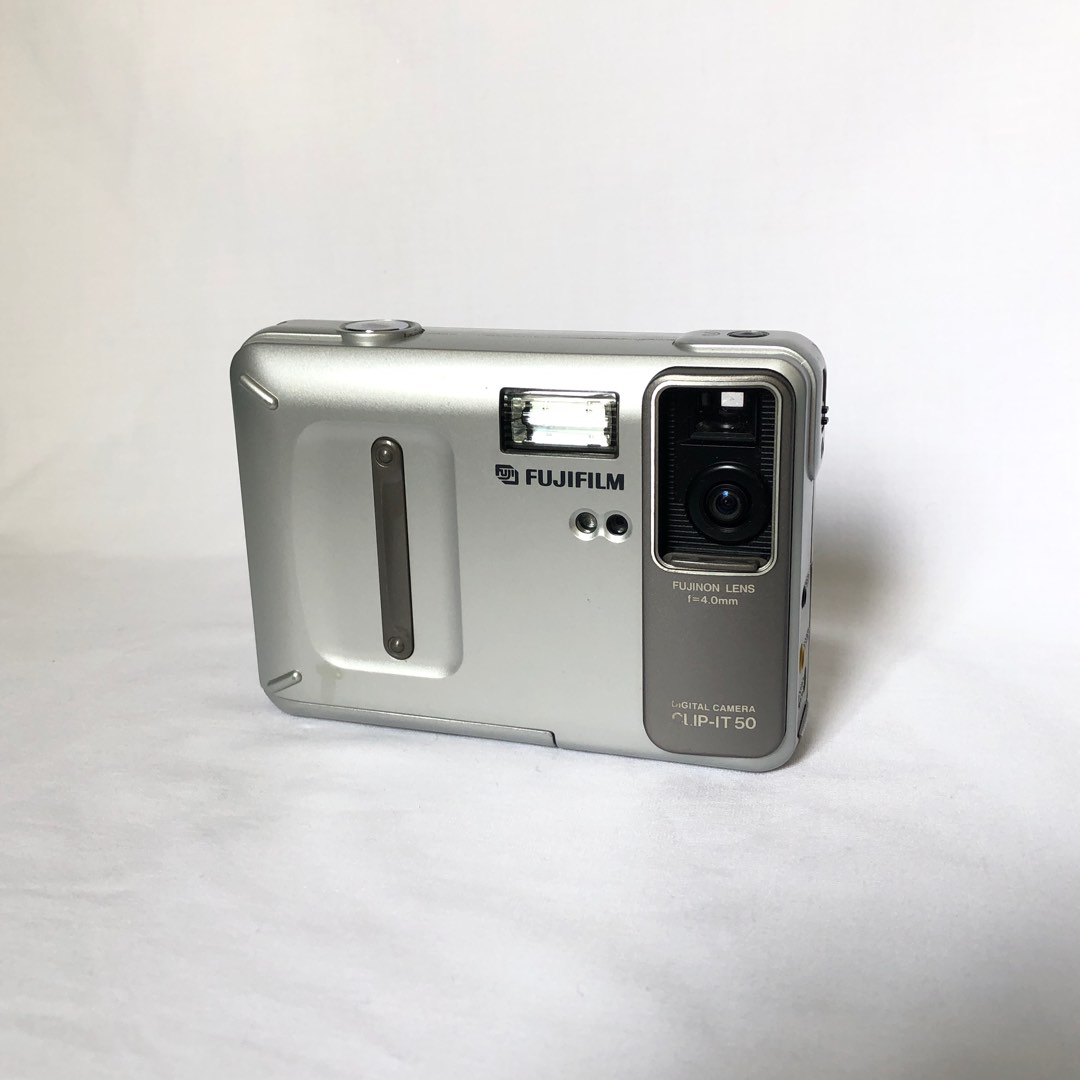 新製品情報も満載 美品】CLIP-IT 50 CCD 打と Fujifilm 富士フイルム デジタルカメラ