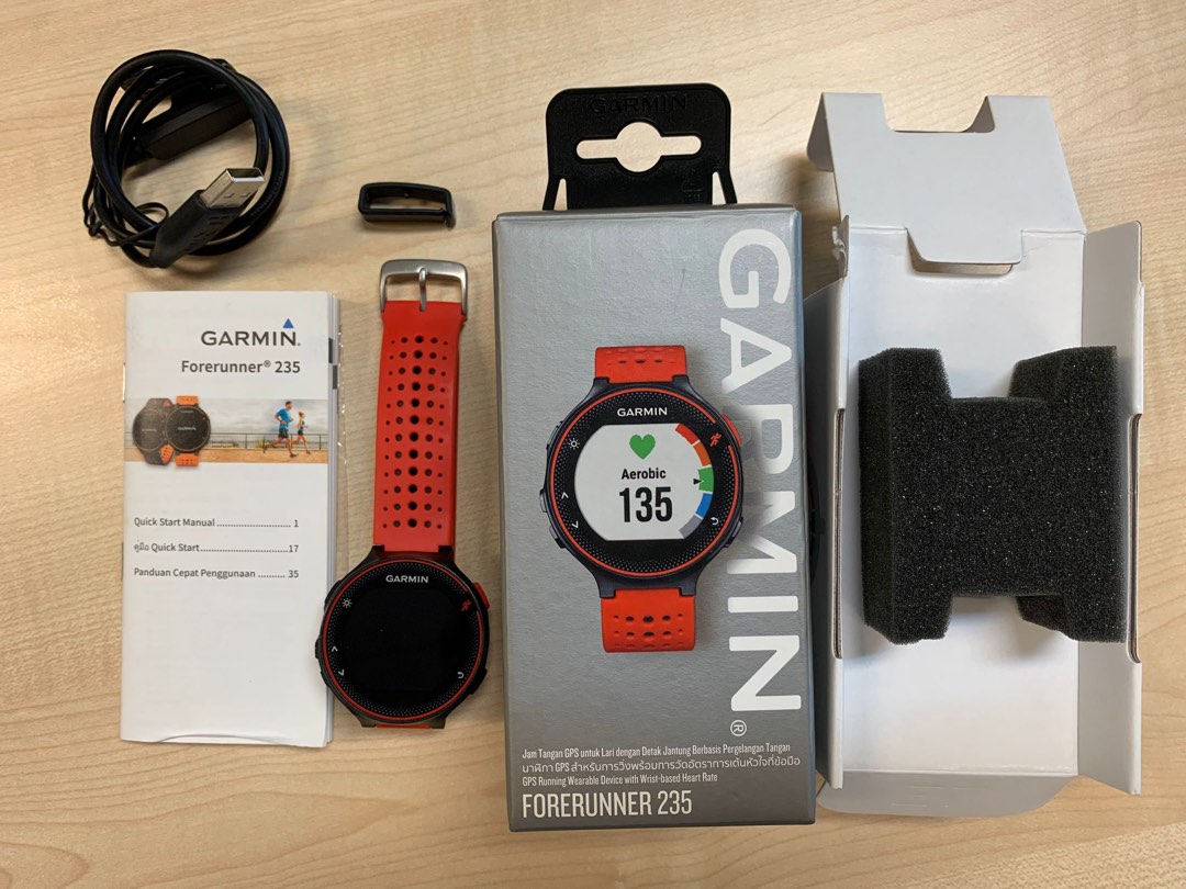 Garmin Forerunner 235 full box set