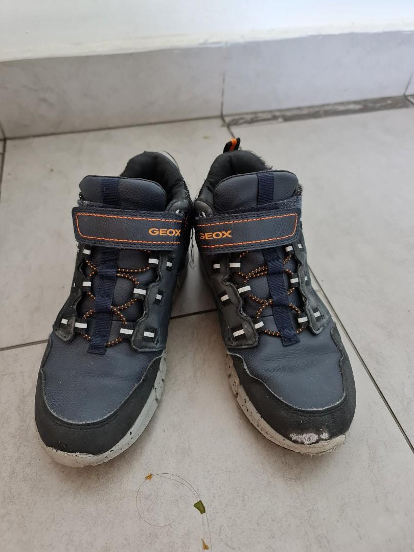 Geox chukka top