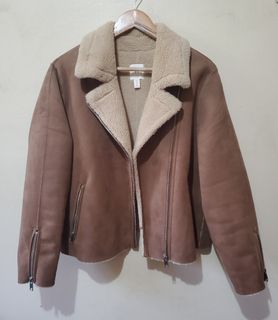 (Category: ) located in . Submitted by Crizpreloved (Listing ID 1186203719, Image 1). Description: .