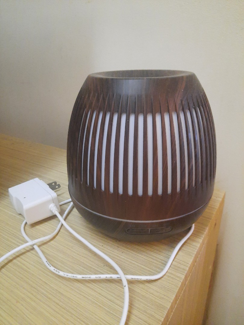 Humidifier, Furniture & Home Living, Home Fragrance on Carousell