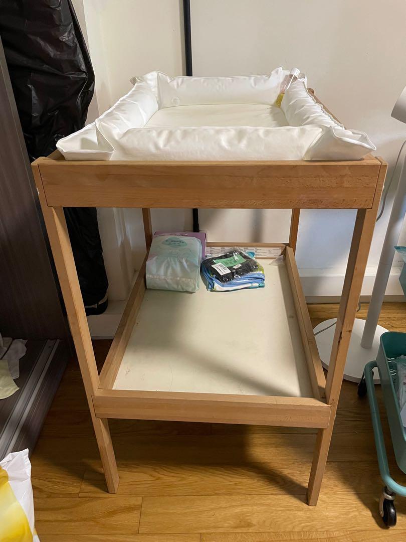 Baby outgrow clearance changing table