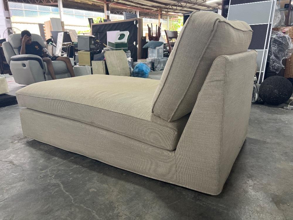 IKEA KIVIK Chaise Lounge Beige Colour / IKEA KIVIK Chaise Lounge Warna