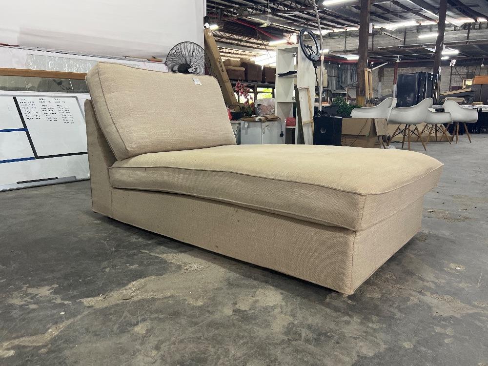 IKEA KIVIK Chaise Lounge Beige Colour / IKEA KIVIK Chaise Lounge Warna