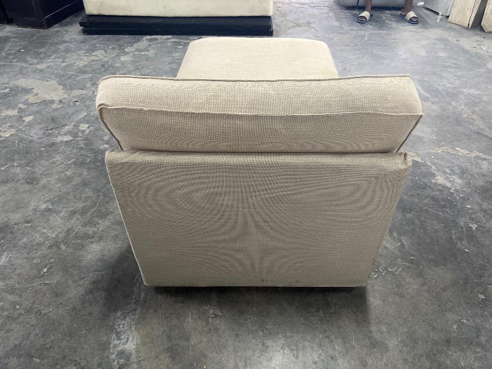 IKEA KIVIK Chaise Lounge Beige Colour / IKEA KIVIK Chaise Lounge Warna