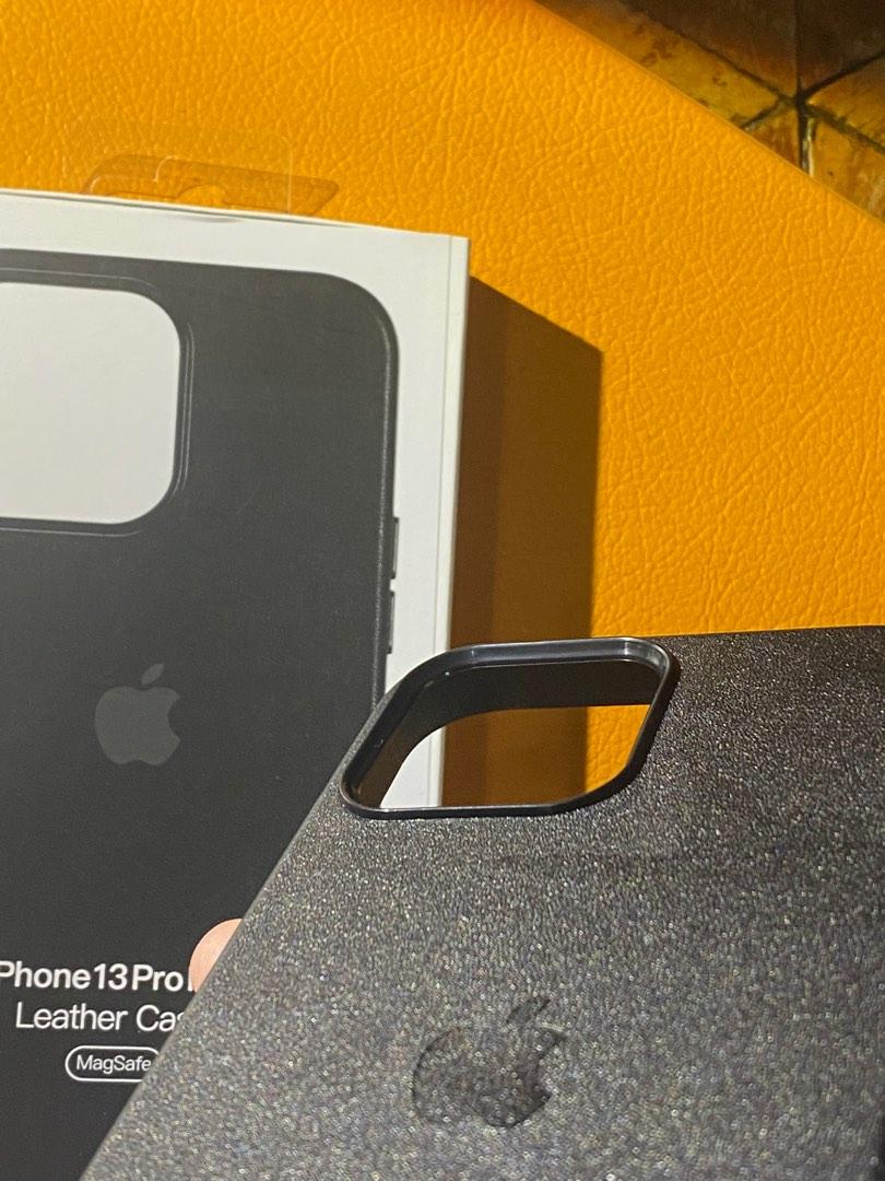 iPhone 13 Pro Max Non Magsafe Leather Case (Category: Cases & Sleeves) located in Manila. Submitted by razelysonn (Listing ID 1186222688, Image 3). Description: pm me.
