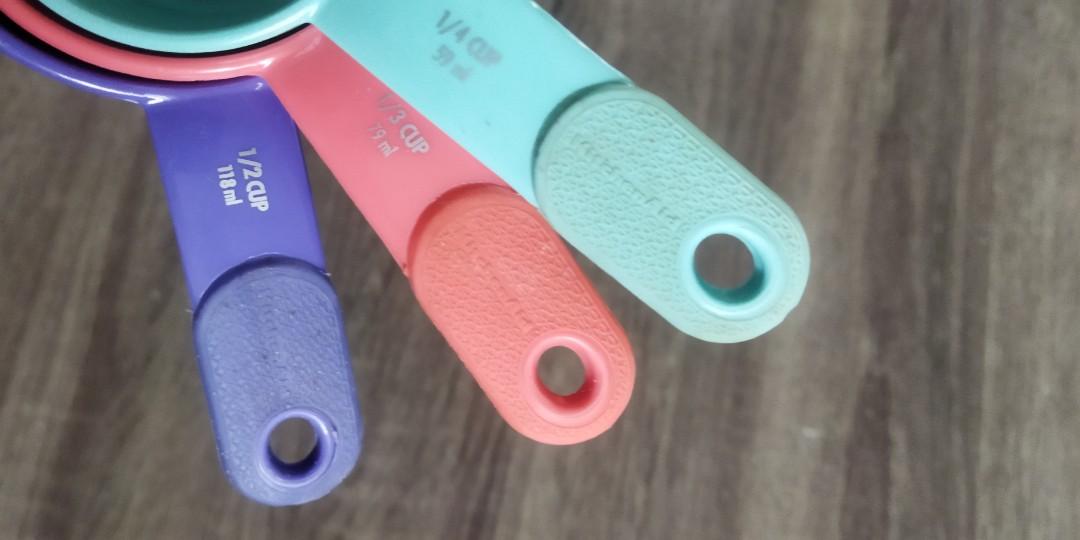 KitchenAid Measuring Cups.. (Category: Bakeware) located in Bulacan. Submitted by salt02 (Listing ID 1186099542, Image 3). Description: three pcs measuring cups only.