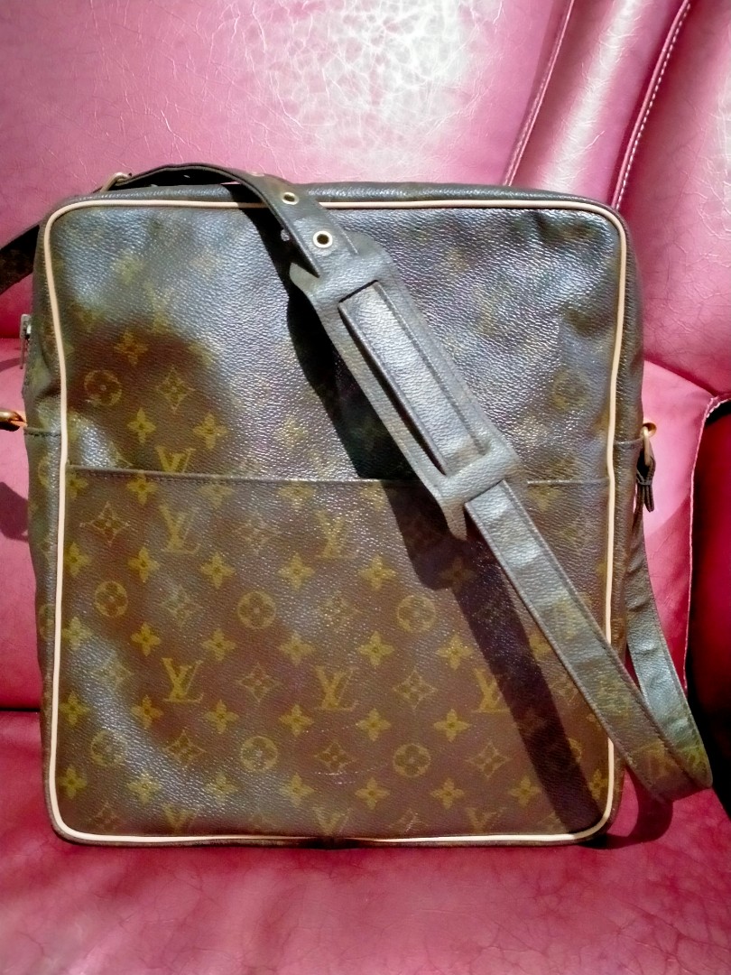 LV vintage monogram canvas Marceau GM messenger bag, Luxury, Bags & Wallets  on Carousell