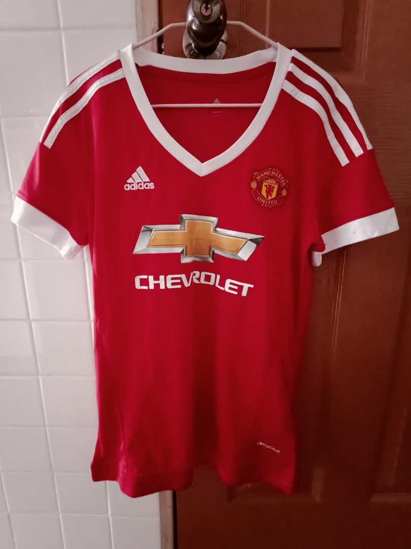 Manchester United woman jersey, Women's Fashion, Tops, Other Tops on  Carousell