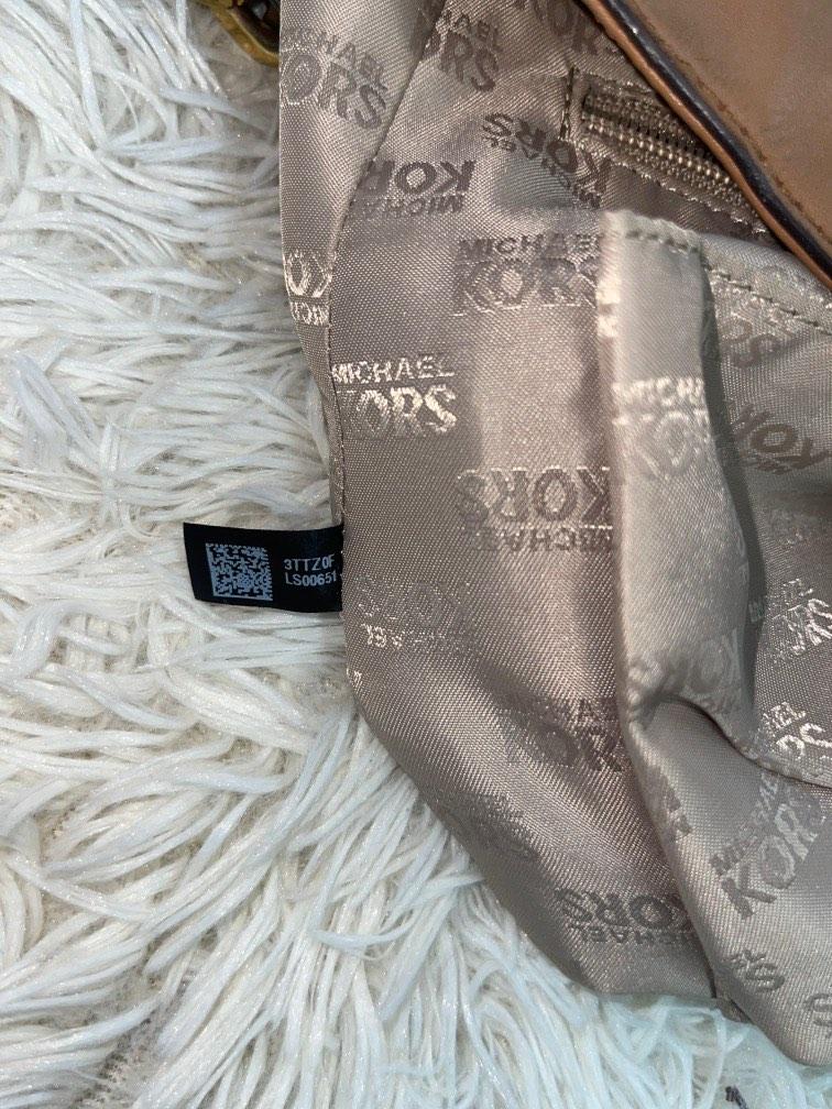 MICHAEL KORS AL 1609, Luxury, Bags & Wallets on Carousell