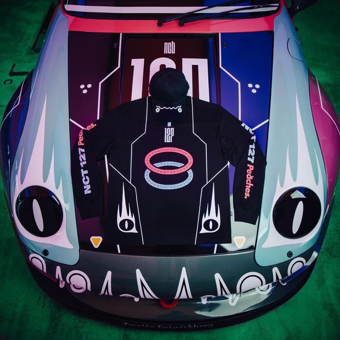 HTB NCT 127 peaches D8ne popup, Hobbies & Toys, Memorabilia