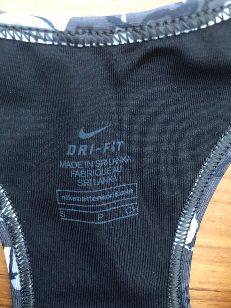 Nike padded sports bra size S, Women's Fashion, Activewear on Carousell