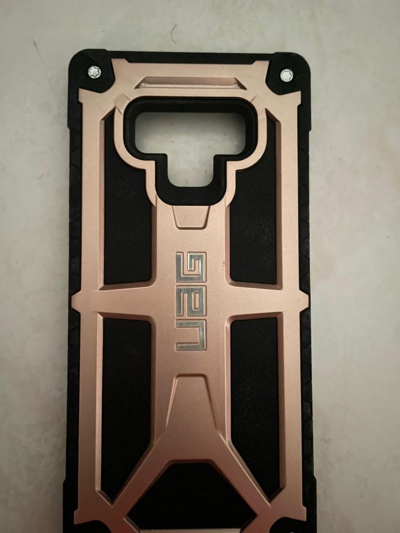 Note 9 casing (Category: Cases & Sleeves) located in Singapore. Submitted by ukj15 (Listing ID 1125574343, Image 3). Description: both for $10.Bought spares but phone faulty..