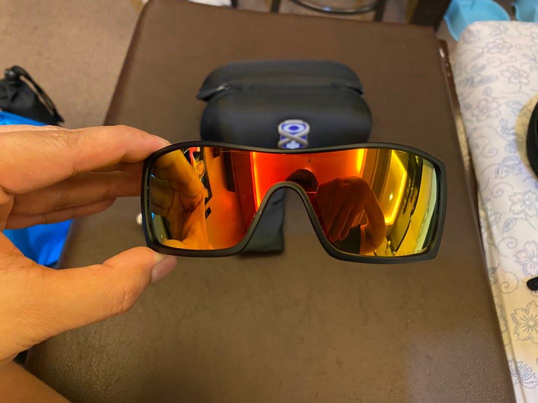 Oakley Batwolf, Men's Fashion, Watches & Accessories, Sunglasses ...