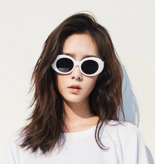 Clout goggles best sale girl
