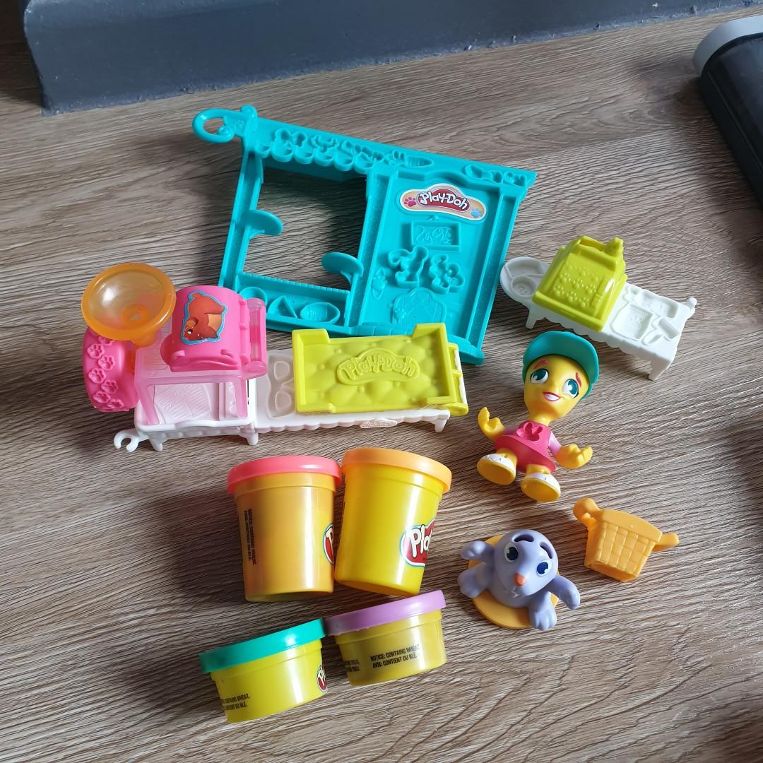 Play doh town pet 2025 store