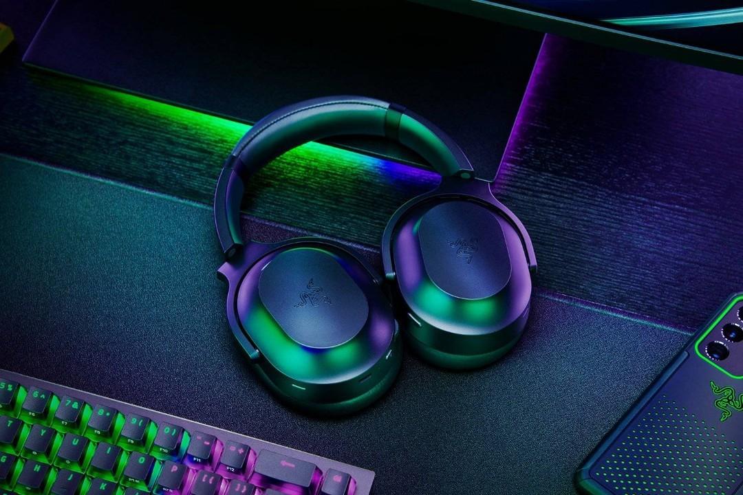 RAZER BARRACUDA PRO WIRELESS GAMING HEADSET WITH HYBRID ANC (Category: Headphones & Headsets) located in San Juan City. Submitted by blueswitchpc (Listing ID 1186103872, Image 2). Description: RAZER BARRACUDA PRO WIRELESS GAMING HEADSET WITH HYBRID ANC. Discounted Price for Bulk Orders‼️ Message us to place your order. Specs Details: https://www.razer.com/gaming-headsets/razer-barracuda-pro/RZ04-03780100-R3U1#specs Mode of Payment Payment: COD, B