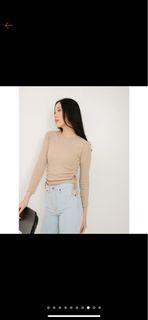 Rib knit side scrunched