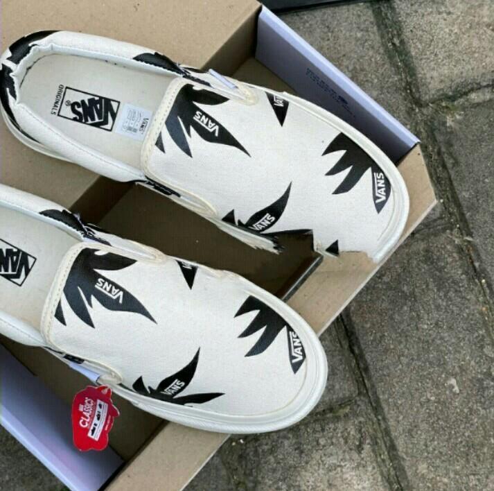 Sepatu vans rasta 2025