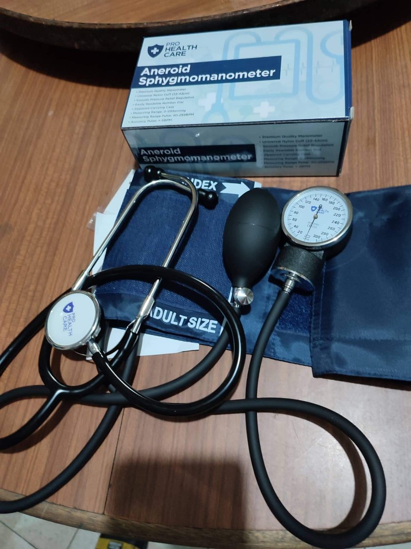 Set sphygmomanometer and stethoscope, Health & Nutrition, Assistive