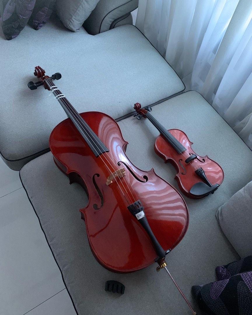 3/4 Violin Combo with Hard Velvet Case and Bow (Category: Musical Instruments) located in Quezon City. Submitted by eskyanolvia (Listing ID 1186205672, Image 3). Description: Violin - P8500 (Originally bought for P16500, comes with hard velvet case and bow) size 3/4 My height is 4’11ft Slightly Negotiable - name your price through call or message Size 3/4 both of them are What you see is what you get Buy both 10% off I only used them once Reason 