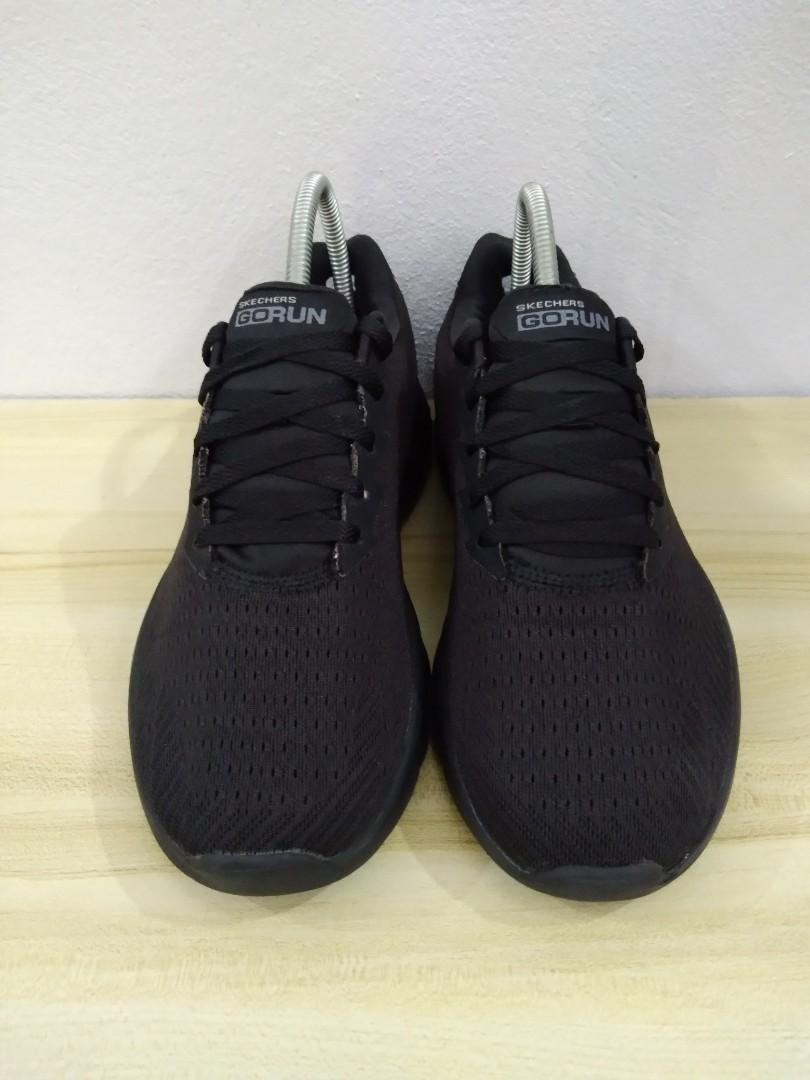 Skechers go run all black on sale