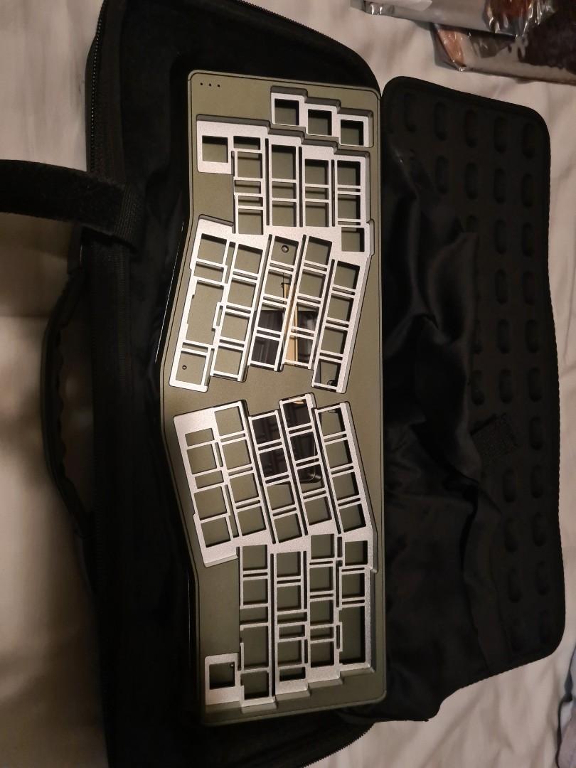 TGR x Lin Works Dolice Dark Grey mechanical keyboard + accessories