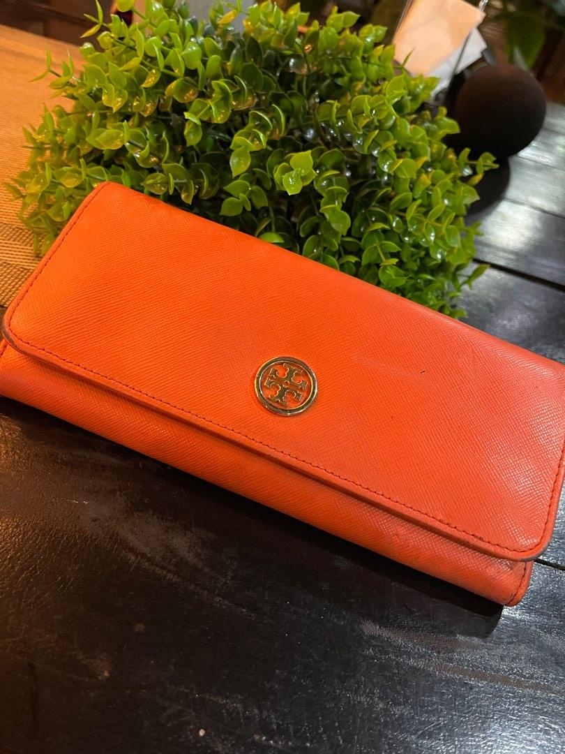 TORY BURCH SAFFIANO LONG ROBINSON ENVELOPE CONTINENTAL WALLET, Women's  Fashion, Bags & Wallets, Wallets & Card holders on Carousell