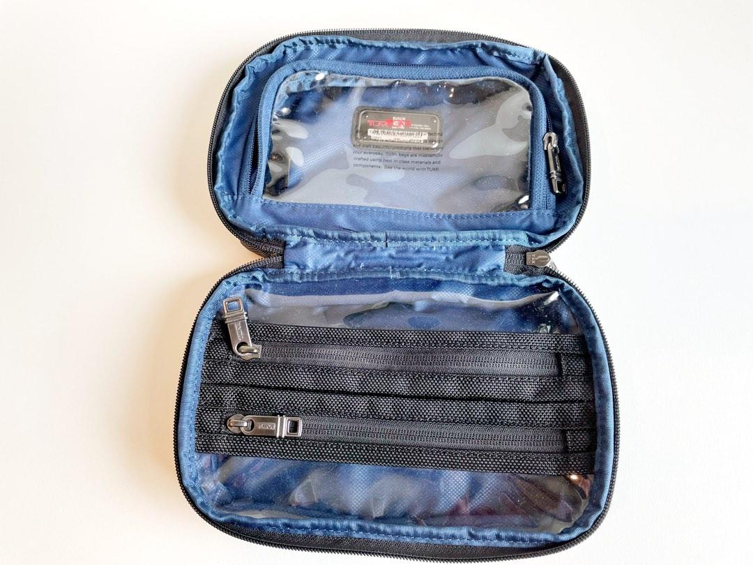 TUMI Alpha 3 Split Travel Kit/ Toiletry Bag ( Grey ), Luxury