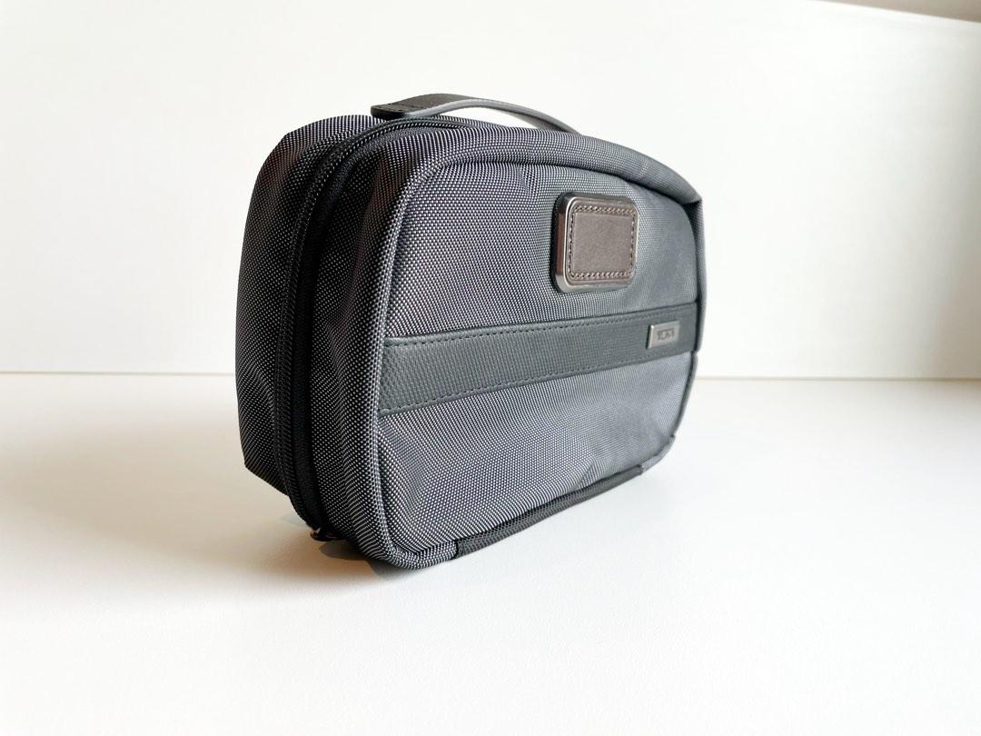 TUMI Alpha 3 Split Travel Kit/ Toiletry Bag ( Grey ), Luxury
