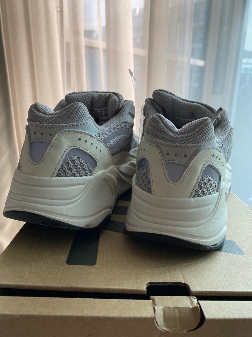 Yeezy 700 static top sizing