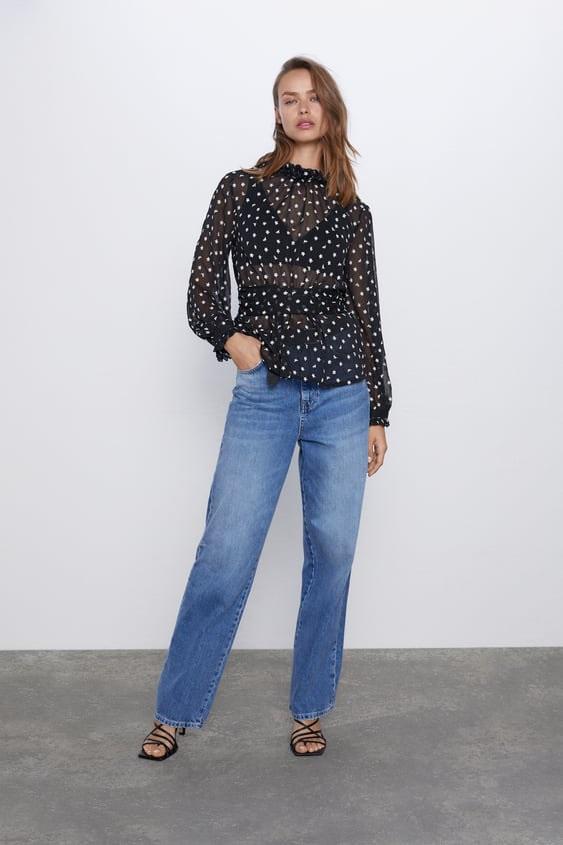 ZARA BLOUSE WITH COMBINED EMBROIDERY (Category: Blouses) located in Baguio. Submitted by anneslvd (Listing ID 1186219885, Image 2). Description: ZARA BLOUSE WITH COMBINED EMBROIDERY Button flaw at back BNWT SIZE: L RETAILS FOR $39.90.