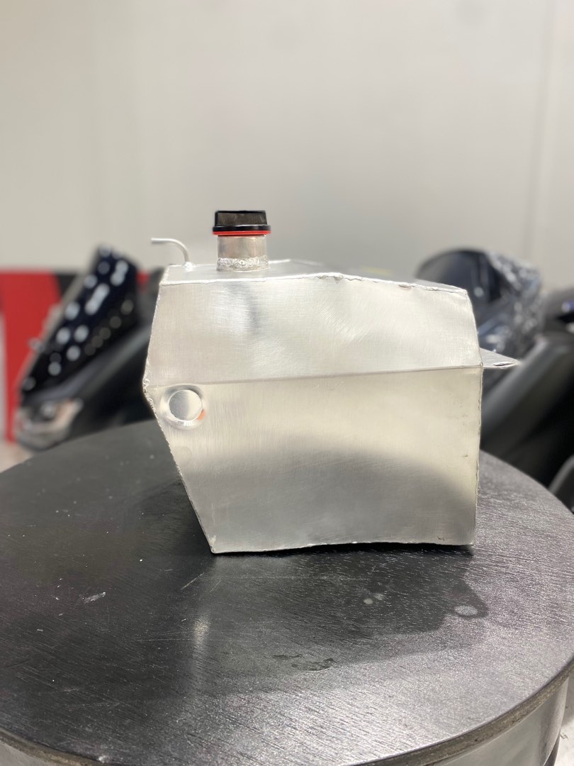 10.2L and 12L fuel tank for YAMAHA AEROX V2 and YAMAHA NMAX V2